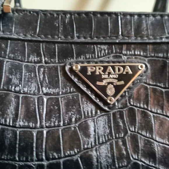 Prada bag - Picture 2 of 6